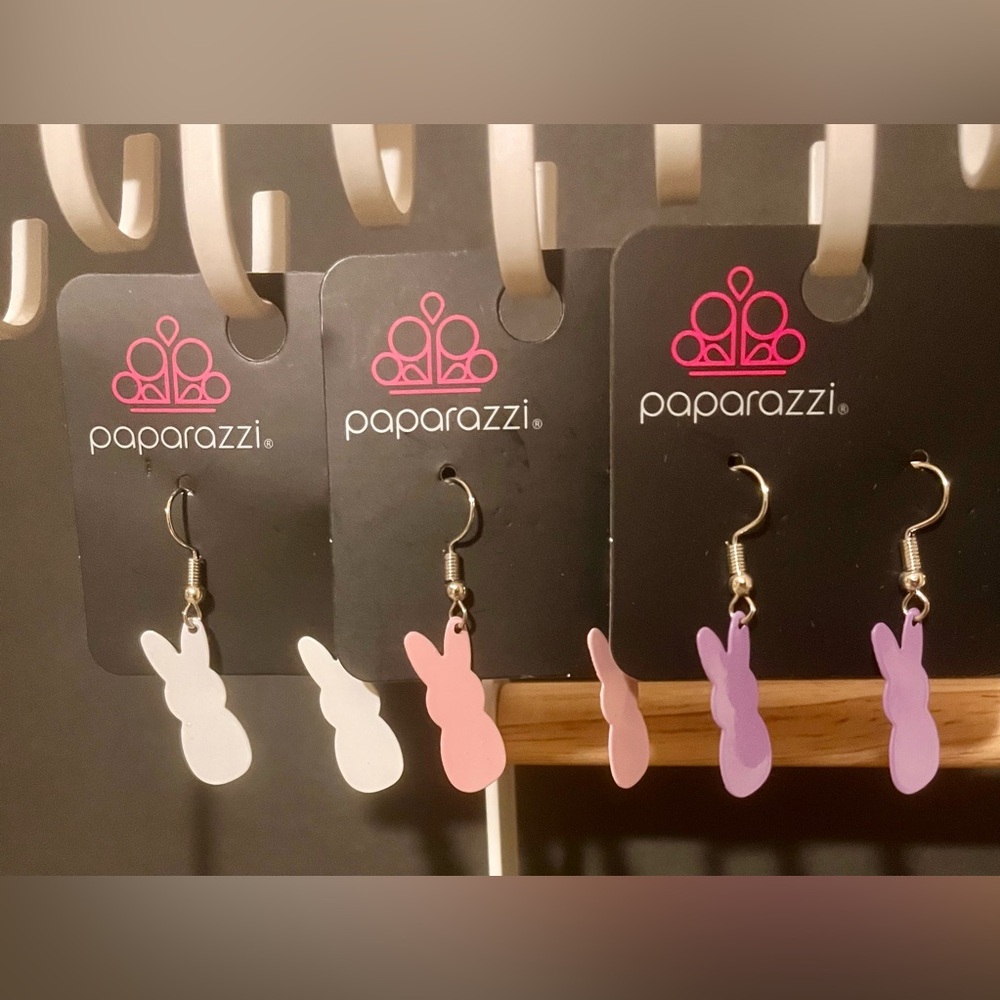 Charm Parade Lot of 11 Fun Earrings – Bunnies, Wedding Rings, Mermaid Tails…(5)
